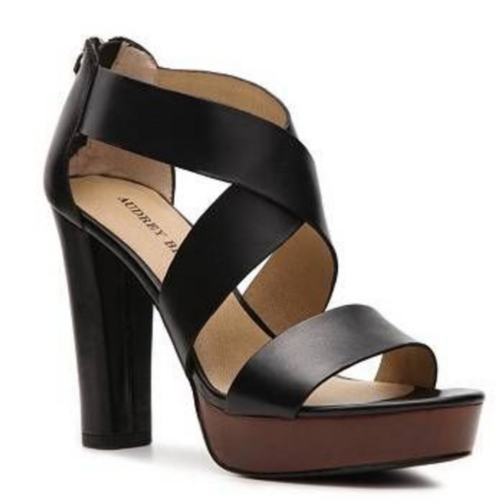 Audrey Brooke Viv Sandals size 7 1/2